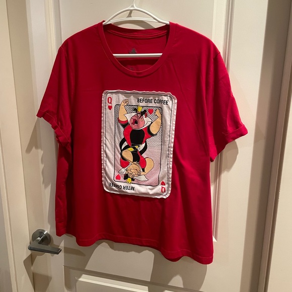 Disney Queen of Hearts Alice in Wonderland “Before Coffee…” Red T-Shirt - Picture 1 of 5